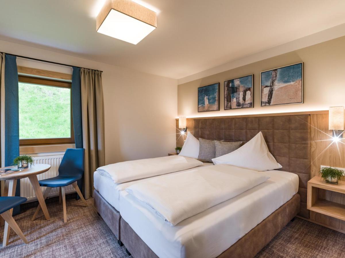Alpen Glueck Hotel Unterm Rain Garni キルヒベルク・イン・チロル エクステリア 写真