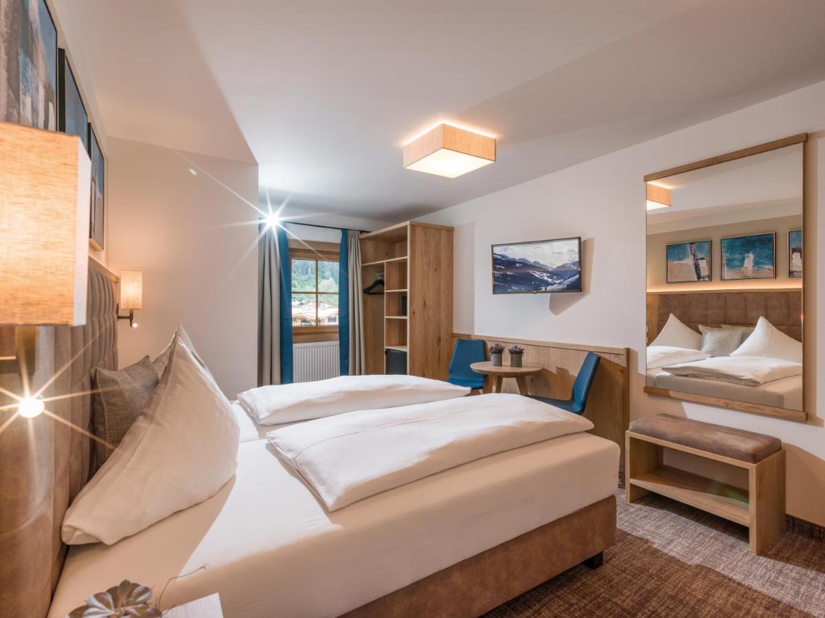 Alpen Glueck Hotel Unterm Rain Garni キルヒベルク・イン・チロル エクステリア 写真