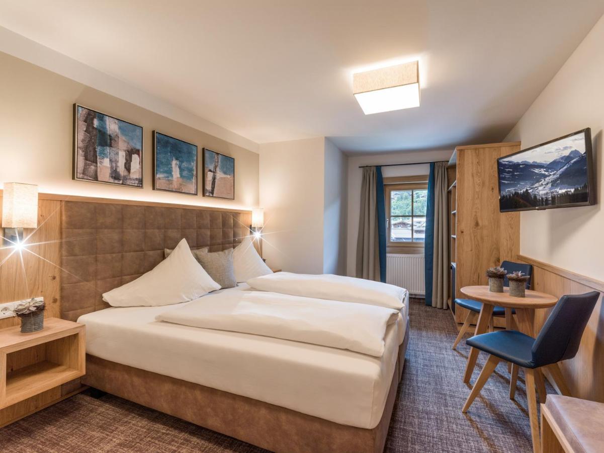 Alpen Glueck Hotel Unterm Rain Garni キルヒベルク・イン・チロル エクステリア 写真