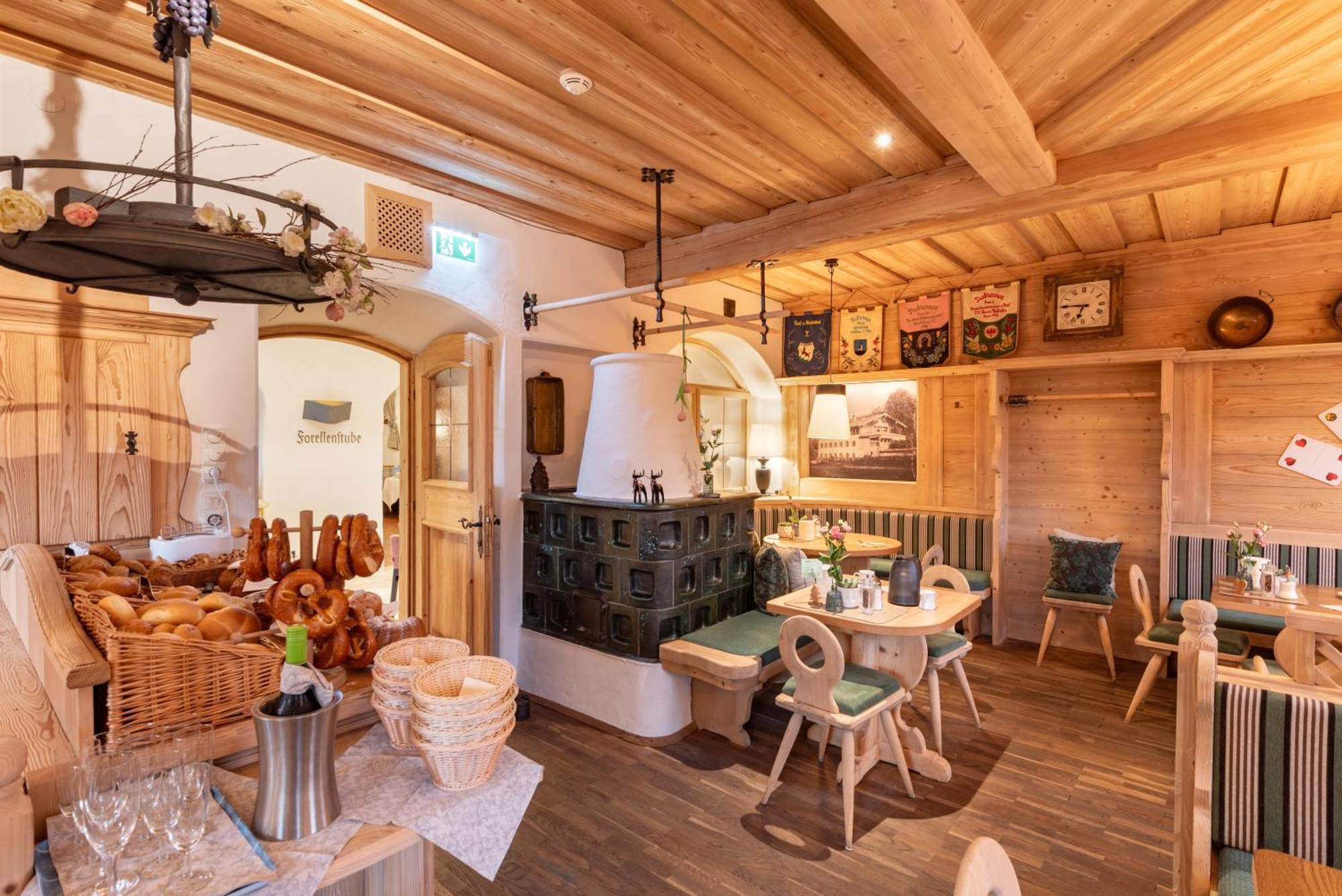 Alpen Glueck Hotel Unterm Rain Garni キルヒベルク・イン・チロル エクステリア 写真