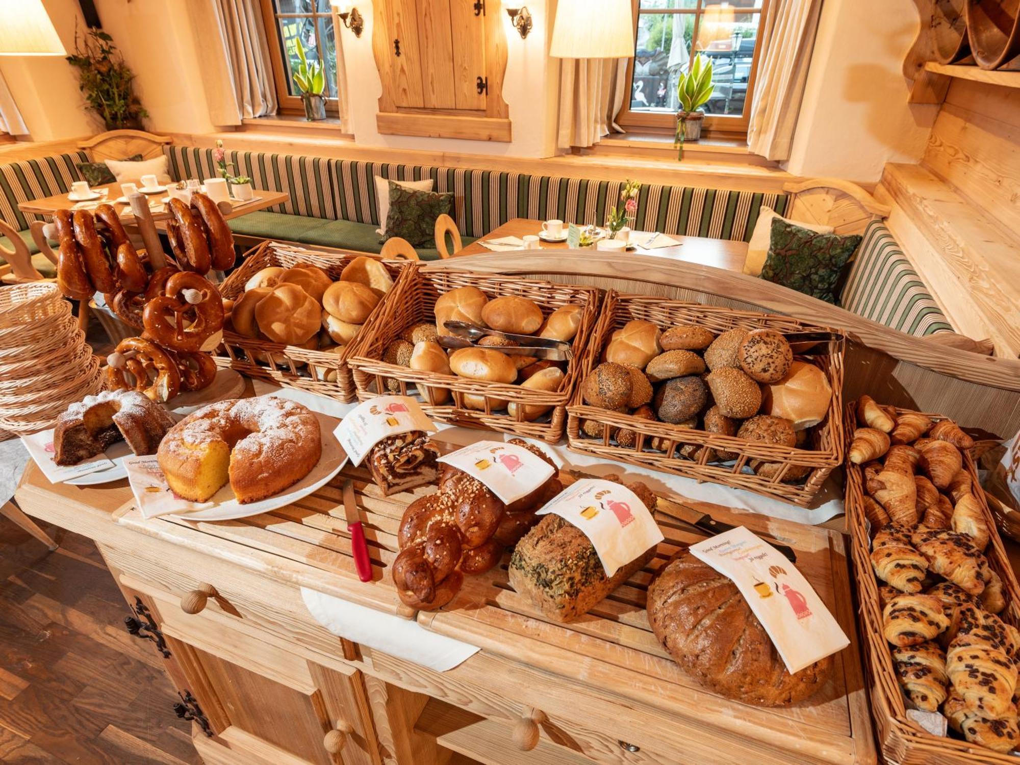 Alpen Glueck Hotel Unterm Rain Garni キルヒベルク・イン・チロル エクステリア 写真