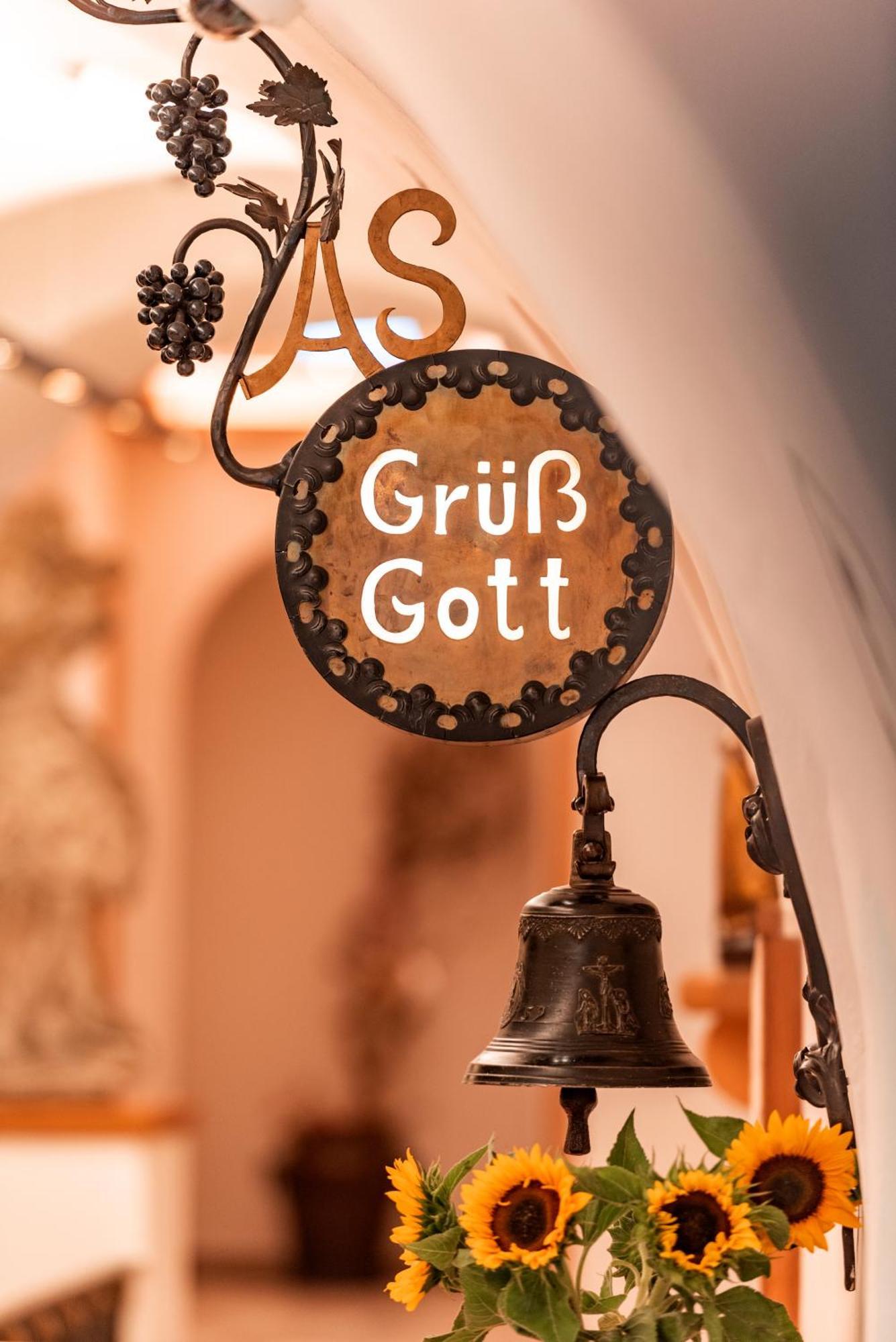 Alpen Glueck Hotel Unterm Rain Garni キルヒベルク・イン・チロル エクステリア 写真
